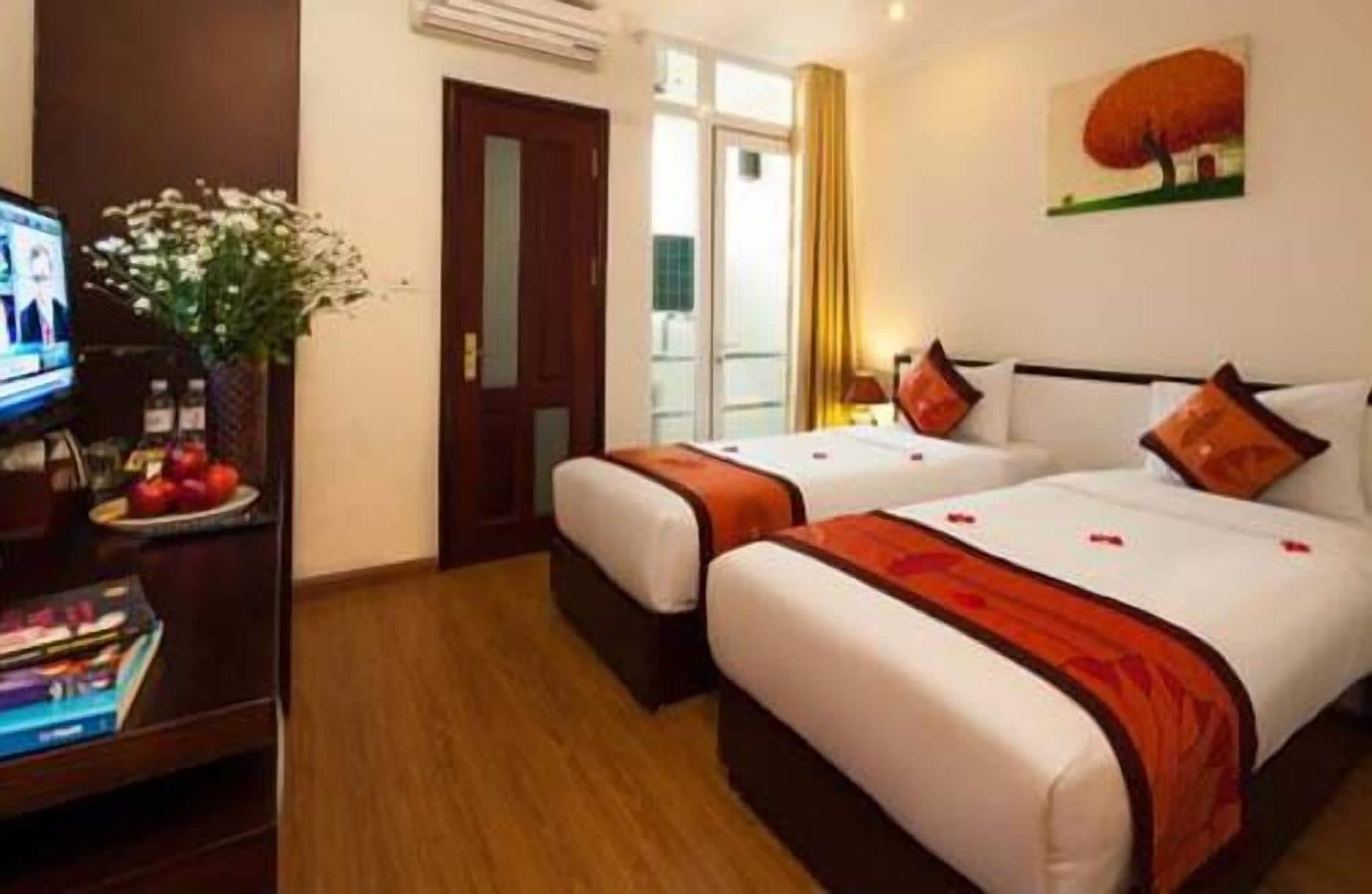 Rising Dragon Estate Hotel Hanoi Bagian luar foto